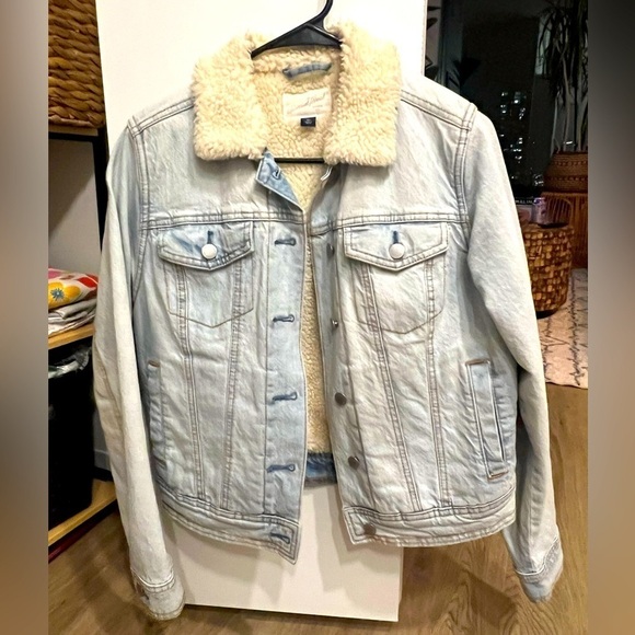Faux Sherpa lined over-sized Jean jacket - Universal Thread - Picture 1 of 4